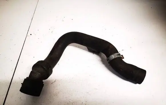 Volkswagen PASSAT B5.5 Engine coolant pipe/hose 8d0121101ad