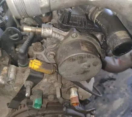Peugeot 406 Vacuum pump 72266601 00T13201291
