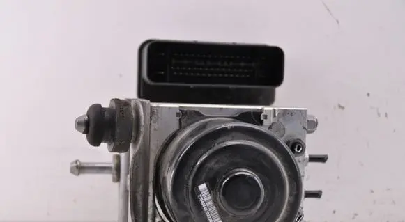 Volkswagen Transporter - Caravelle T5 ABS Pump 7E0907379K