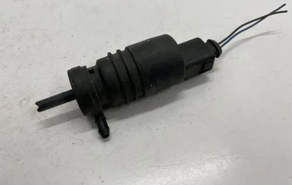 Audi A4 S4 B8 8K Windscreen/windshield washer pump