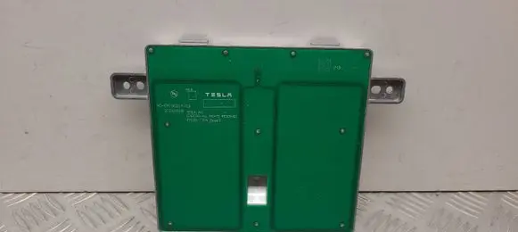 Tesla Model Y Wireless charging module 176181000C