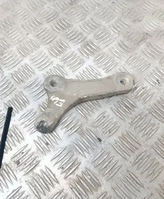BMW 5 E60 E61 Sway bar bush bracket, front 6758528 5209