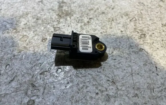 Toyota Yaris Airbag deployment crash/impact sensor 898310H010 3509029270