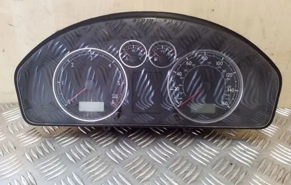 Ford Galaxy Speedometer (instrument cluster) 7M3920900F YM2110849AAC