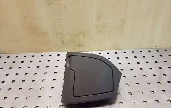 Cup holder front