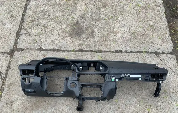 Mercedes-Benz E W212 Dashboard A2126802387