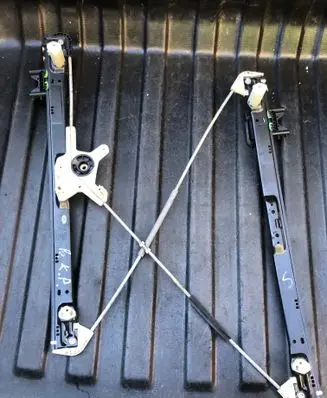 Land Rover Range Rover Sport L494 Front window lifting mechanism without motor DK6223201AD
