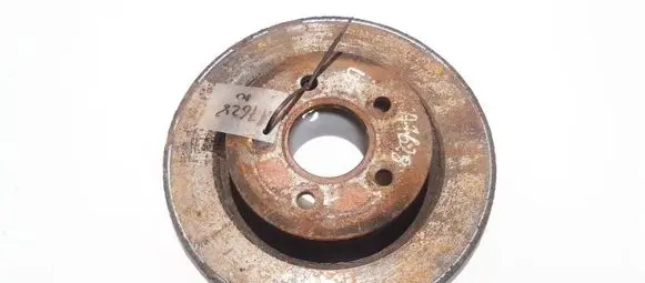 Volvo S40 Rear brake disc neventiliuojamas