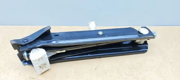 Mercedes-Benz CLK A209 C209 Lift Jack A2035830715