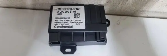 Mercedes-Benz E W212 Fuel injection pump control unit/module A0009003101 140334113829E A2C53406807