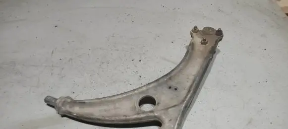 Volkswagen PASSAT B6 Front lower control arm/wishbone 3C0407153B