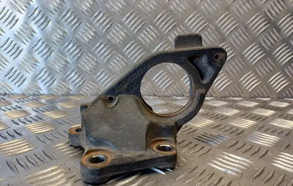 Opel Vivaro Driveshaft support bearing bracket 8200452283A