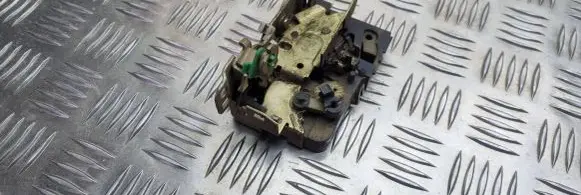 Renault Master II Front door lock