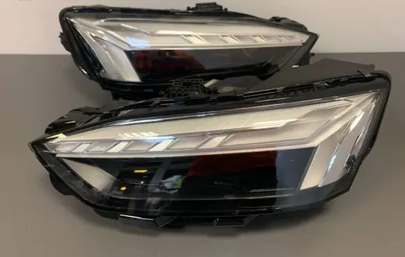 Audi A5 Headlights/headlamps set 8W6941039 8W6941040 030112023300