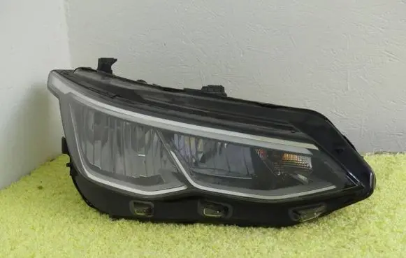 Volkswagen Golf VIII Headlight/headlamp 5H1941006