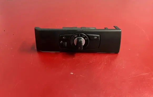 BMW 5 E60 E61 Light switch 9135579