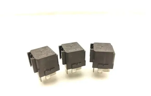 Nissan Qashqai Other relay 252309F915