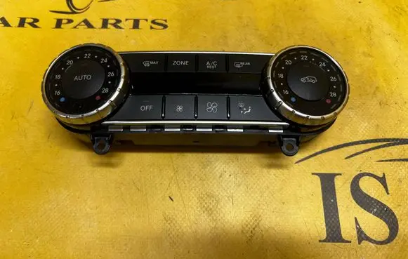 Mercedes-Benz G W461 W463 1st Gen Climate control unit A4639069300