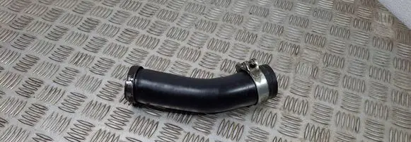 Intercooler hose/pipe