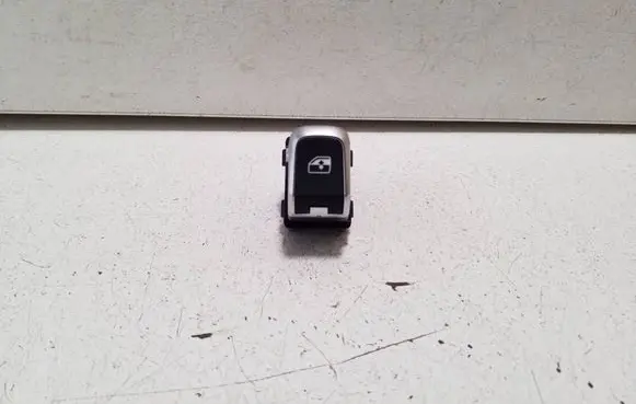 Audi Q2 - Electric window control switch 8V0959855C