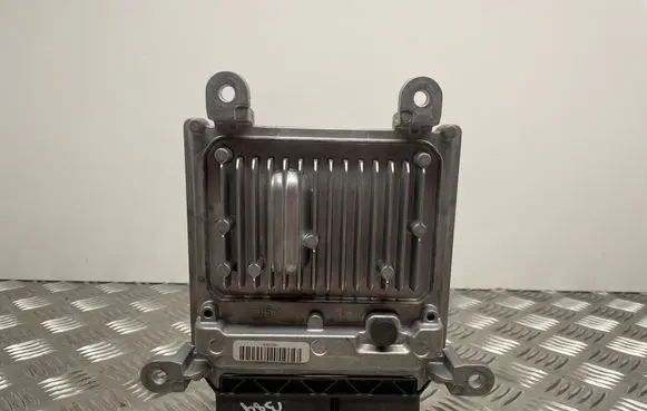 Mercedes-Benz C W204 Engine control unit/module A6519007500 A0064461540