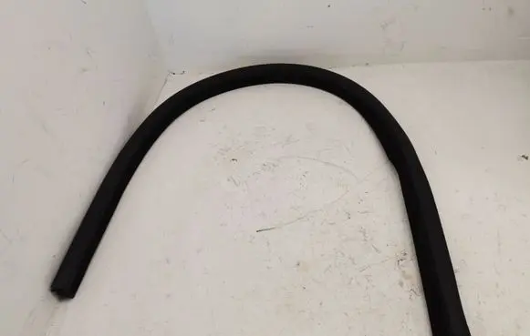 BMW M4 F82 F83 Rubber seal front coupe door 7279747