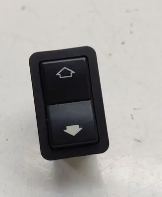 BMW 5 E39 Electric window control switch 8368974