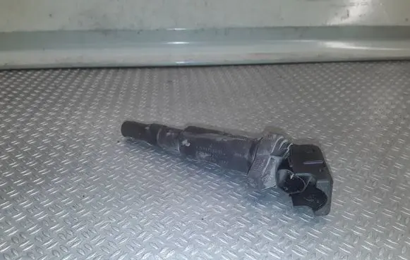 Mini One - Cooper Coupe R56 High voltage ignition coil 75716438001 0221504470