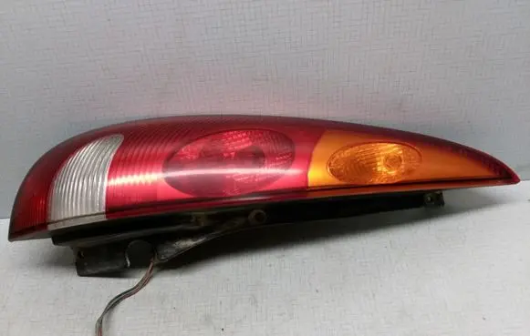 Nissan Almera Tino Rear/tail lights