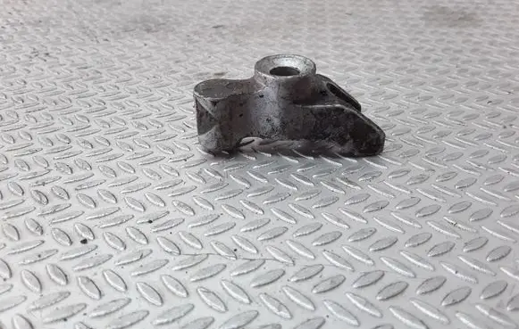 Alfa Romeo 156 Fuel Injector clamp holder