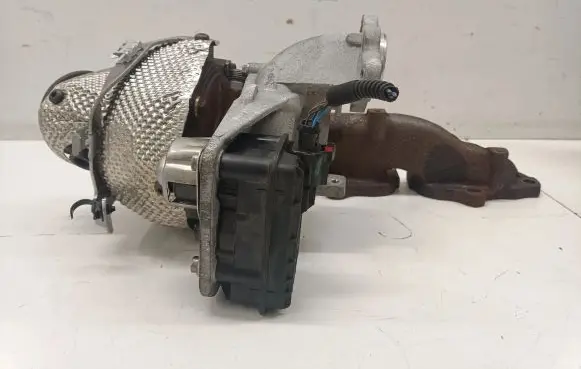Audi A4 S4 B9 8W Turbo 05L253019J