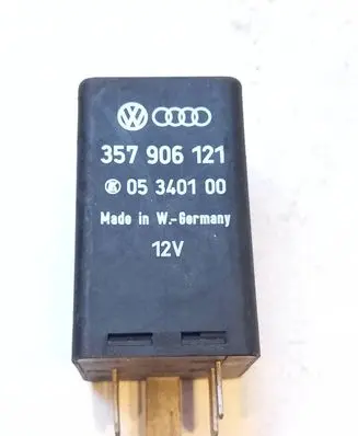 Volkswagen PASSAT B5 Other relay 05340100 357906121