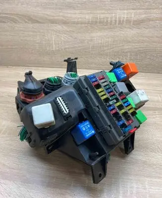Citroen Berlingo Fuse module 9568205480