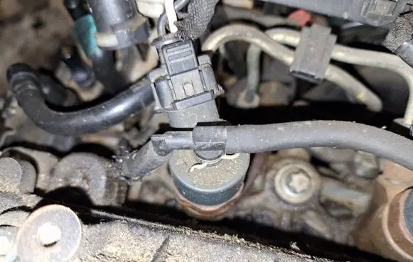 Citroen Berlingo Fuel injector 0445110044 9637536080