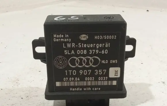 Volkswagen Golf V Light module LCM 1T0907357 5LA00837960