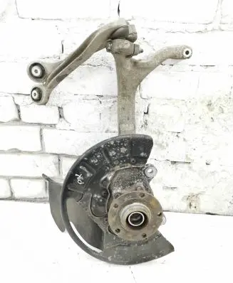 Volkswagen Phaeton Front wheel hub 4E0257M