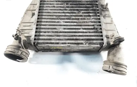 Audi RS6 C5 Intercooler radiator 3D0145785