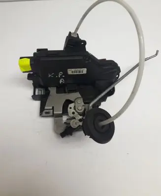 Audi A4 S4 B6 8E 8H Front door lock 8E2837015C