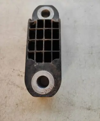 BMW 3 G20 G21 Sway bar bush bracket, front 868147