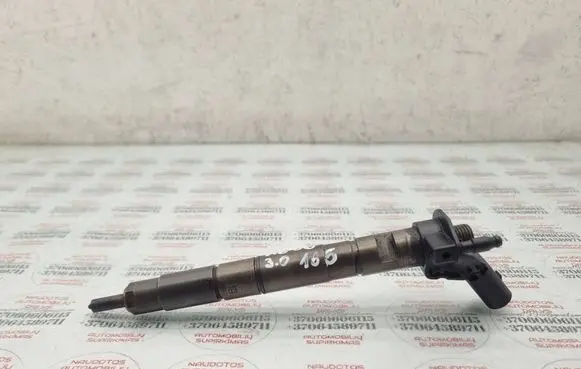 Audi A6 S6 C6 4F Fuel injector 059130277AH