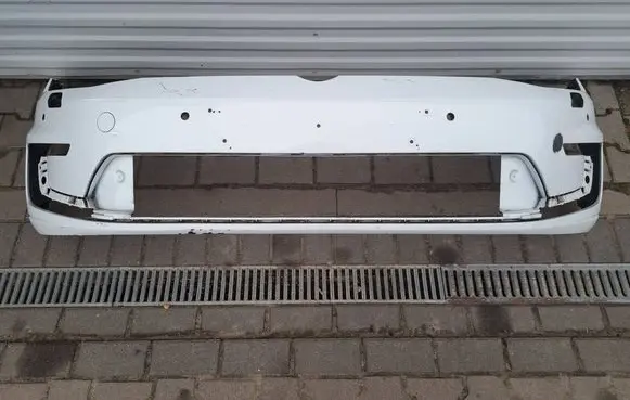 Volkswagen Golf VIII Front bumper 5GE807221B