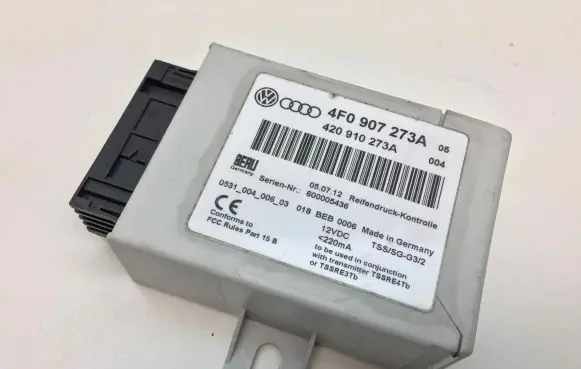 Audi R8 42 Tire pressure control unit 4F0907273A 420910273A