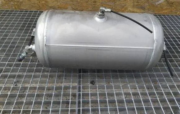 Ford Fusion Air suspension tank/reservoir 
