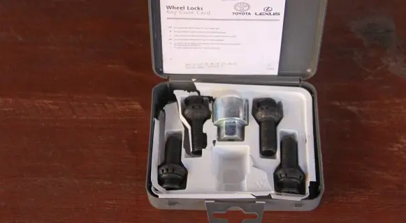 Lexus NX Nuts/bolts PW45600025