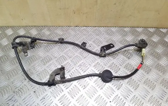 Hyundai i40 Rear ABS sensor wiring 597963Z000