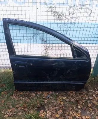 Chrysler 300M Front door
