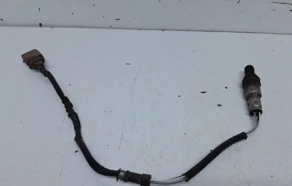 Volkswagen Golf V Lambda probe sensor 03C906262Q