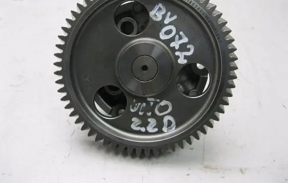 Mercedes-Benz Vito Viano W639 Timing chain sprocket A6511810512 BV072