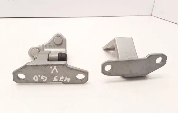 Rear door hinge set