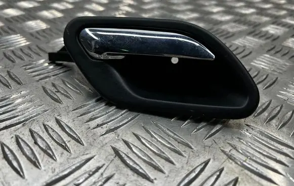 BMW 5 E60 E61 Front door interior handle 8226050